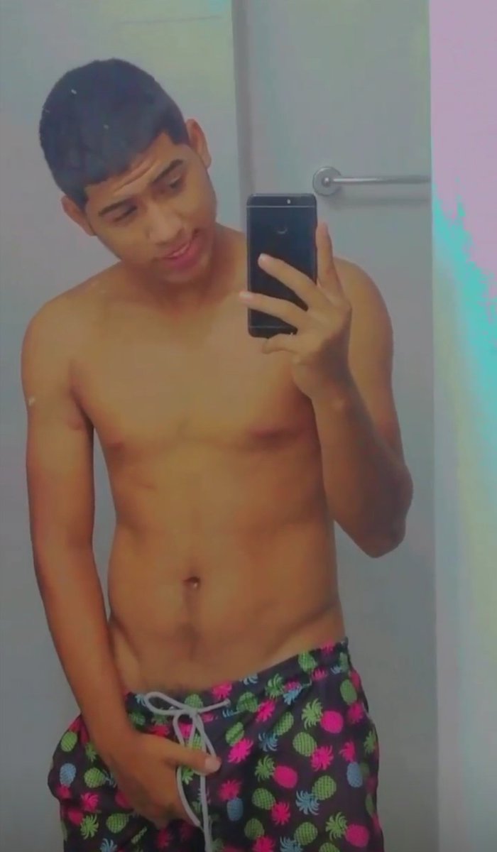PingonFlaco's tweet photo. Alguien tiene packs de este Chico???? 🔥🔥🔥
#rt https://t.co/EXTl5Yys25