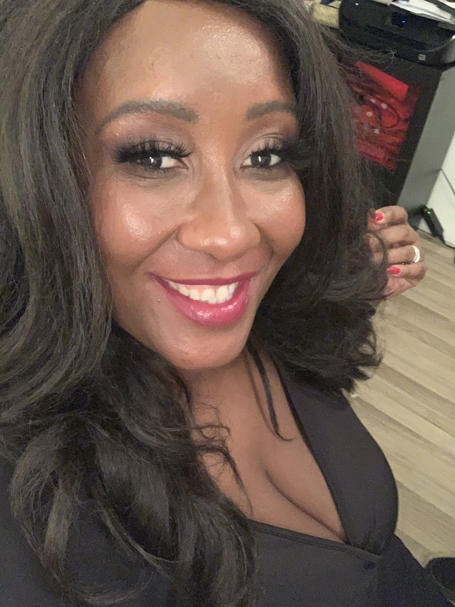 Madame Caramel tweet media