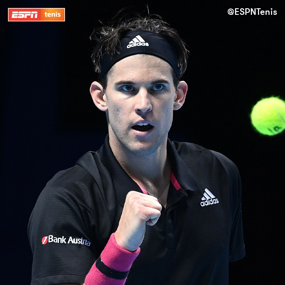 ¡VENGANZA! 🔥

Dominic Thiem consiguió vencer a Stefanos Tsitsipas 7-6(5), 4-6 y 6-3 en las #ATPFinals luego de haber caído en la final del año pasado.

#TENISxESPN @ThiemDomi