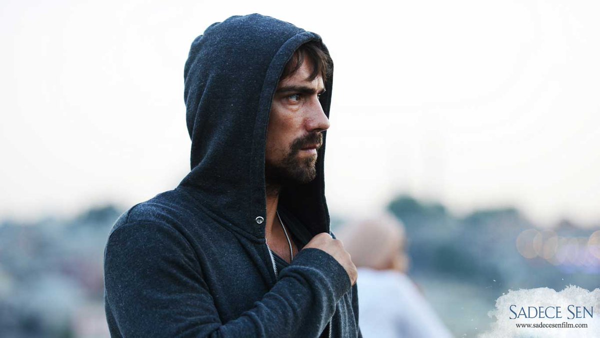 In his emotional memory, he descends, he illuminates the walls of the cave, tracks down the shadows and lets come the emotion they arouse as for Ali in  #SadeceSen. As a viewer we can clearly see that he is not thinking about the event, + #İbrahimÇelikkol