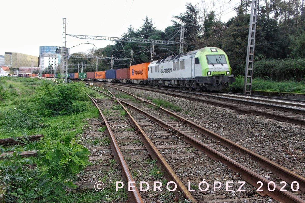 Pedro23021975's tweet photo. 601-005 con el Laumar FSL-Bilbao pasando por Olabeaga
#captrain #laumar #railpicoftheday #rail_barons #railpics_insta #trendeldia #railway #railroad #bpt #eisenbahn https://t.co/ZeEeTI6kTX