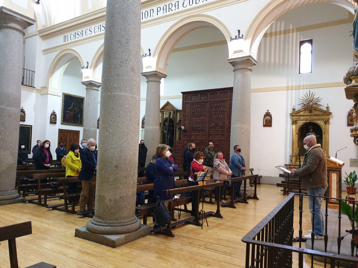 caritasto's tweet photo. @Obispofcerro preside en la Parroquia de Santa Leocadia la Eucaristía de la #JornadaMundialdelosPobres con @caritasto @ManosUnidasONGD @planpastoral https://t.co/e7qt3v2kCS