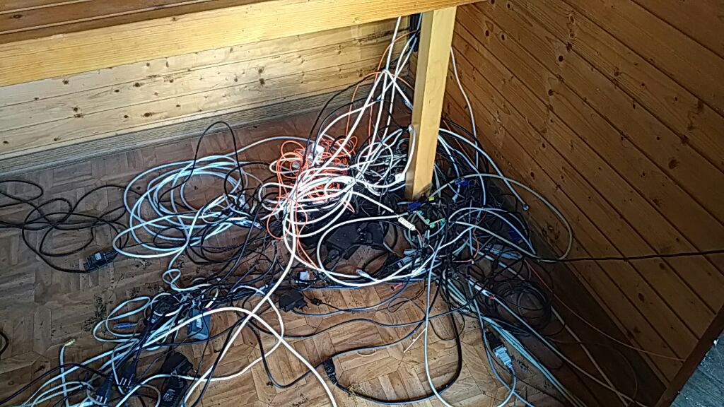 ogvt_de's tweet photo. Wir bauen um, Alle unsere Instrumente sind offline bis spätestens morgen Abend. 😊 https://t.co/kC6wFESRRj