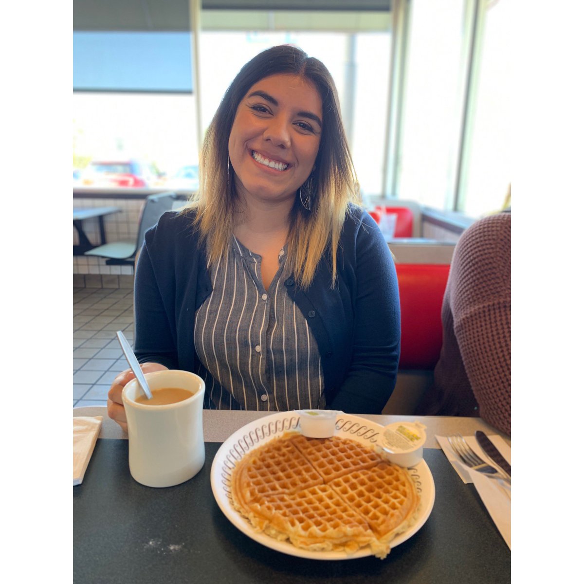 _MsLopez_'s tweet photo. Waffles for breakfast. Great way to end the weekend. 😊 #relaxation #LandisChallenge @landis_es https://t.co/11ZqUwHnDV
