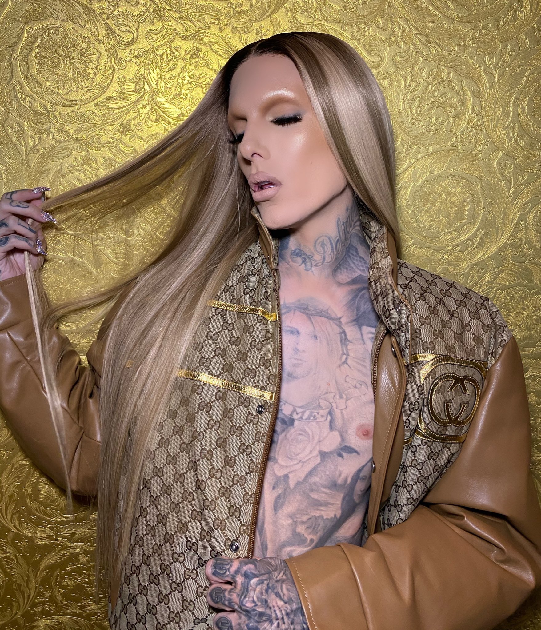 Jeffree Star on X: Woke up another year older and feeling so