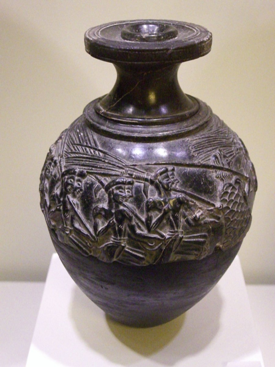 And, just for the heck of it, here's more pretty-pretty from my visit to Knossos & the Heraklion Museum in 2009 ;)