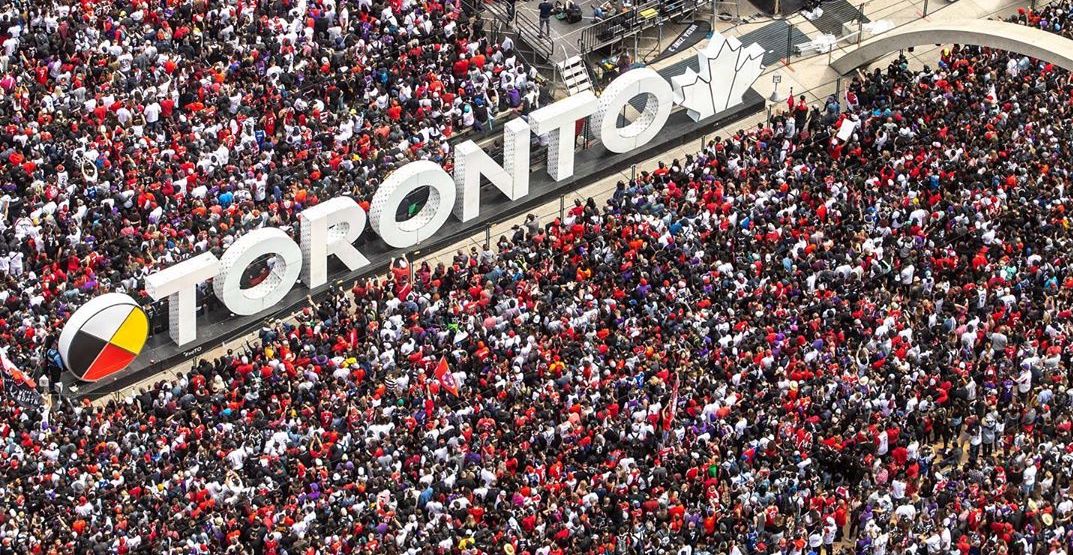 We need to think big, look at other areas that have been successful, and not be afraid to do things differentlyLet's start pushing in a different direction, and let's get back to normal.6/6 #COVID19  @fordnation  @SteiniBrown  #onhealth  #onpoli  @CPHO_Canada  @AlexpiersonAMP