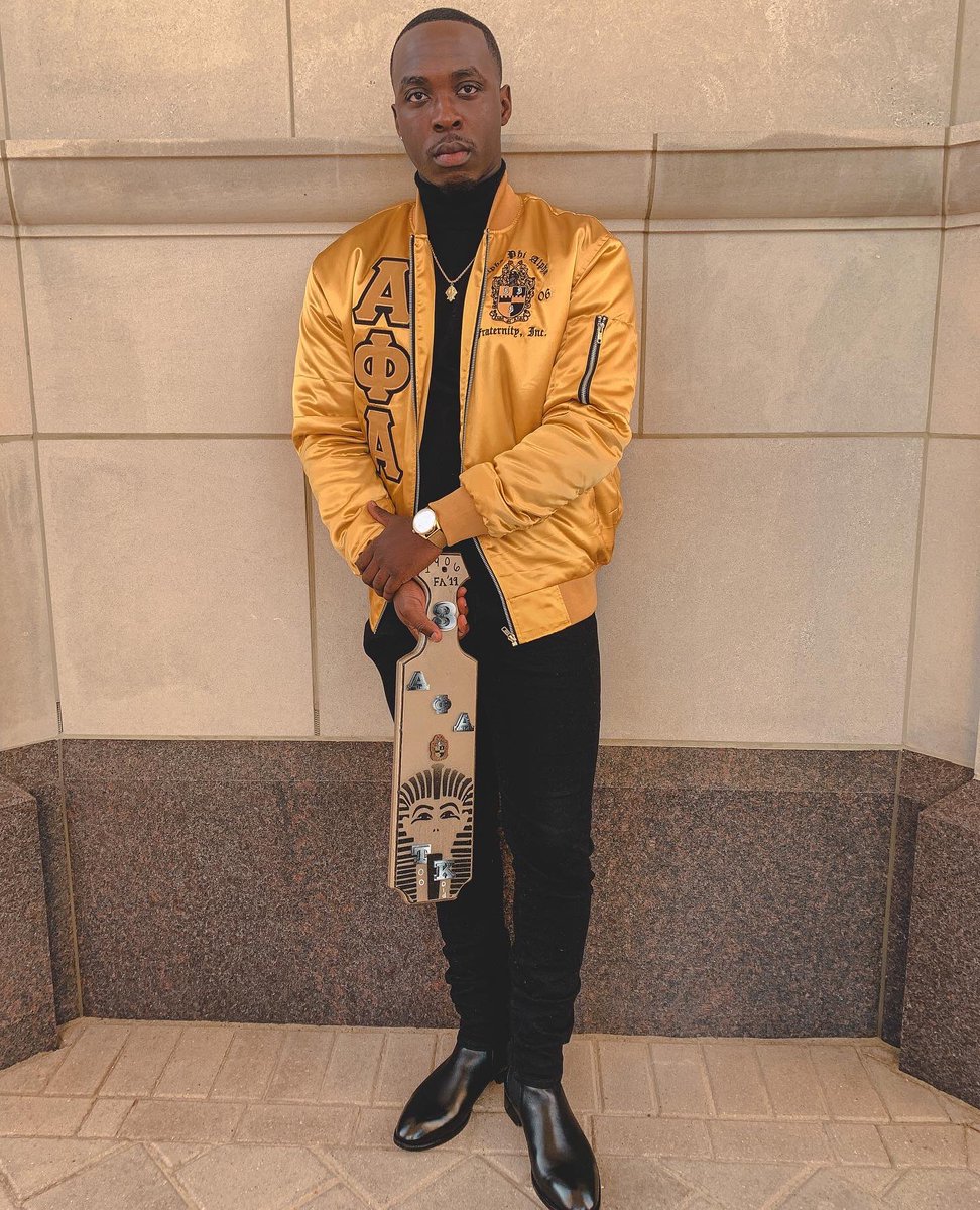 akhahon's tweet image. A year down many more to go 🦍#Maphia #LOOMS