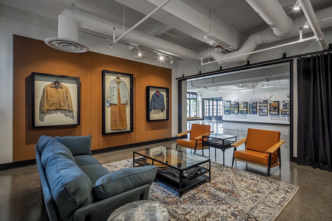 mcintoshporis's tweet photo. The Carhartt Workshop is a first-of-its-kind collaborative community space, located on the second floor of the Carhartt flagship store on Cass Ave. The core elements of the program are the Community Rooms, the Tool Bench, and the Detroit Lounge.
#MPArchitects #25YearsofMPA https://t.co/uz1LcAKbmS