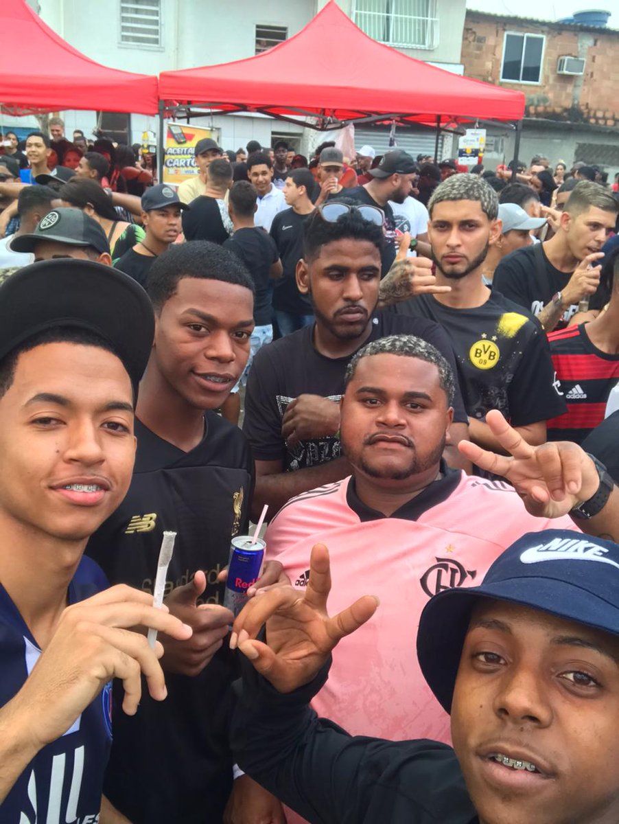kb_eterno's tweet photo. A jogada foi foda, eu e meus cria malvadão como de costume... sempre avante tropinha do mal😅🥳🙈🤳🇸🇦 https://t.co/C28mQhC7cd