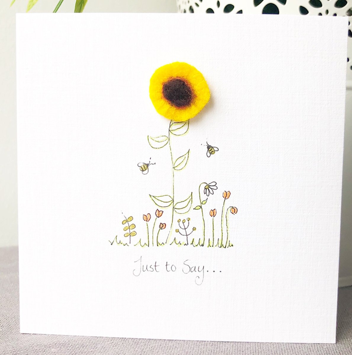 RegLoulou's tweet photo. Sometimes it is lovely to send a card just to say hello and this ‘Just to say’ card is perfect from @CardsJuniper #HandmadeHour
#tbch #UKGiftAM #crafttastic

https://t.co/FalMSSkEe4 https://t.co/YUoUN9dFsy