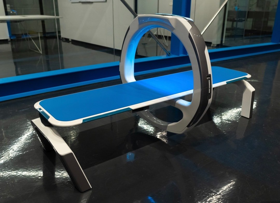  $NNOX Thread 1/ Nanox made its Wall Street debut in 2020 with Israel’s largest IPO of a young medical company in history.When ready, it will deploy global medical imaging infrastructure at an affordable price-per-scan service model, subjected to regulatory approvals.