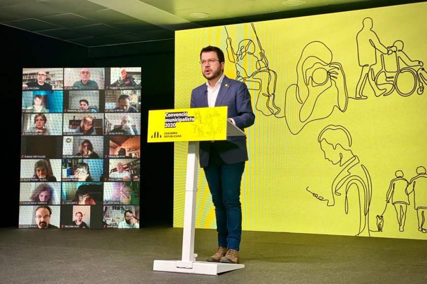 erc_cardedeu's tweet photo. Vam ser a la Convenció Municipalista 2020 #CM2020ERC d’on destaquem que: cal que siguem molt exigents amb nosaltres mateixos i que, per damunt de tot, siguem propers, amb humilitat, honestedat i valentia per seguir endavant des dels valors republicans.
A #Cardedeu, hi som! https://t.co/gVHCmLeCTm