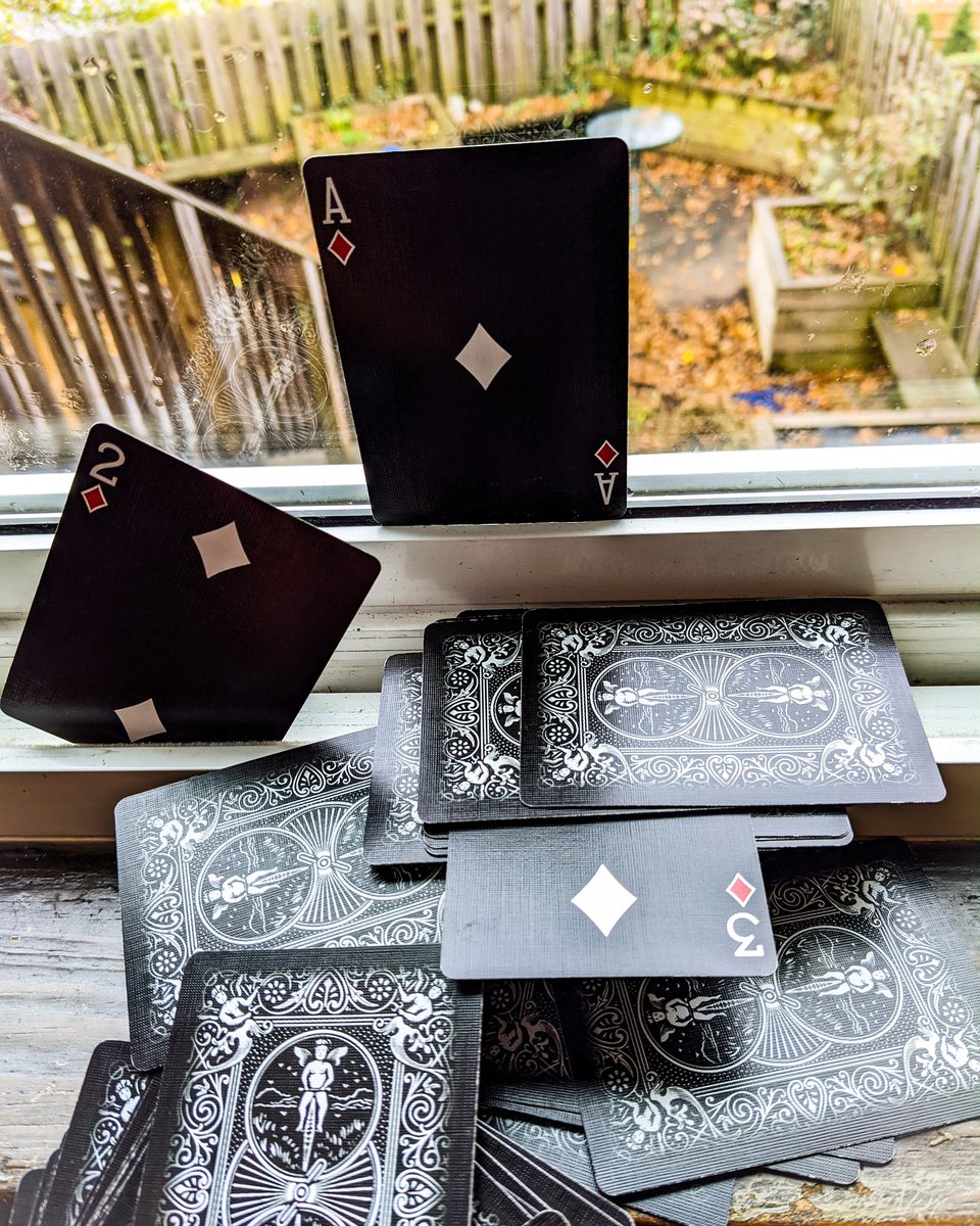 when you drop the deck and your family reveals 🅰️♦️
#cardistry #bicycledeck #cardology #blackghost #aceofdiamond #aceofdiamonds #numerology #numberobsession #numerologyobsession #bikedeck #inthecards #praticemakesperfect #badreveal #magic #magicalthinking #magicmoments
