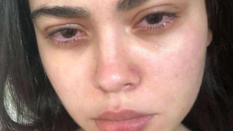 onlyanittsonzer's tweet photo. Mariana teve suas redes sociais censuradas, passou por muita pressão, teve sua vida destruída porque foi ESTUPRADA! a menina se guardou a vida toda pro ESTUPRADOR se achar no direito de abusar dela
#marianaferrermentiu é uma tag com o machismo estampado
#justicapormarianaferrer https://t.co/aaIiicGgqI