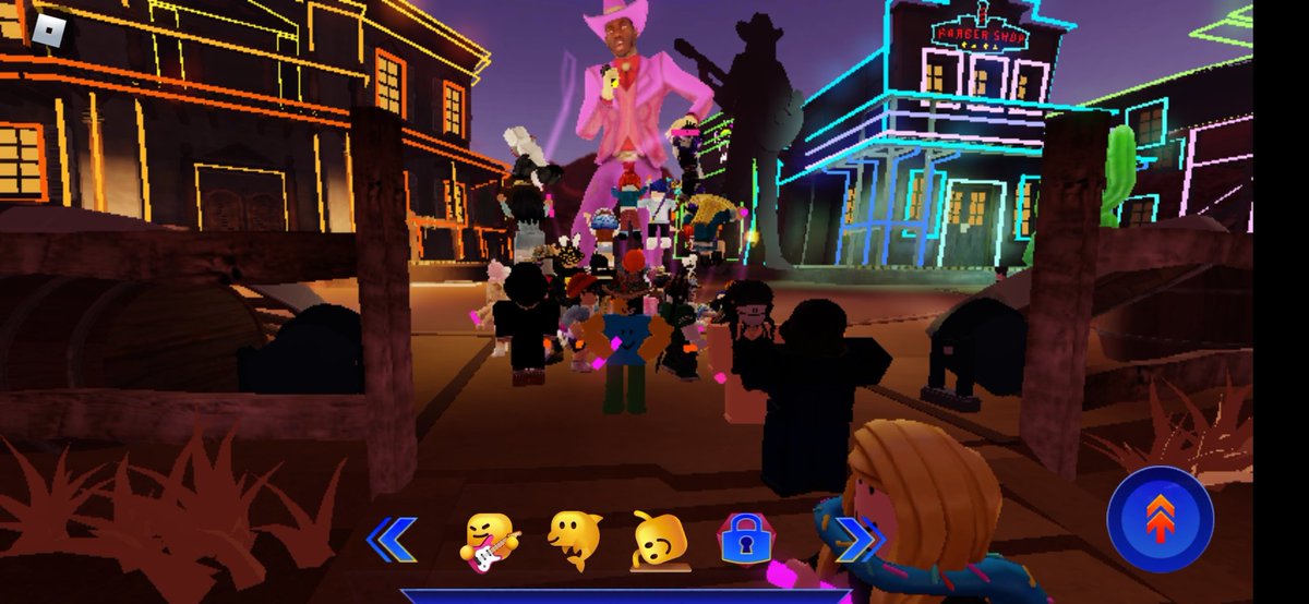 SyntaxError6150's tweet image. it was a nice experience looking forward for more stuff like this! #RobloxPresentsLNX #RobloxLilNasX