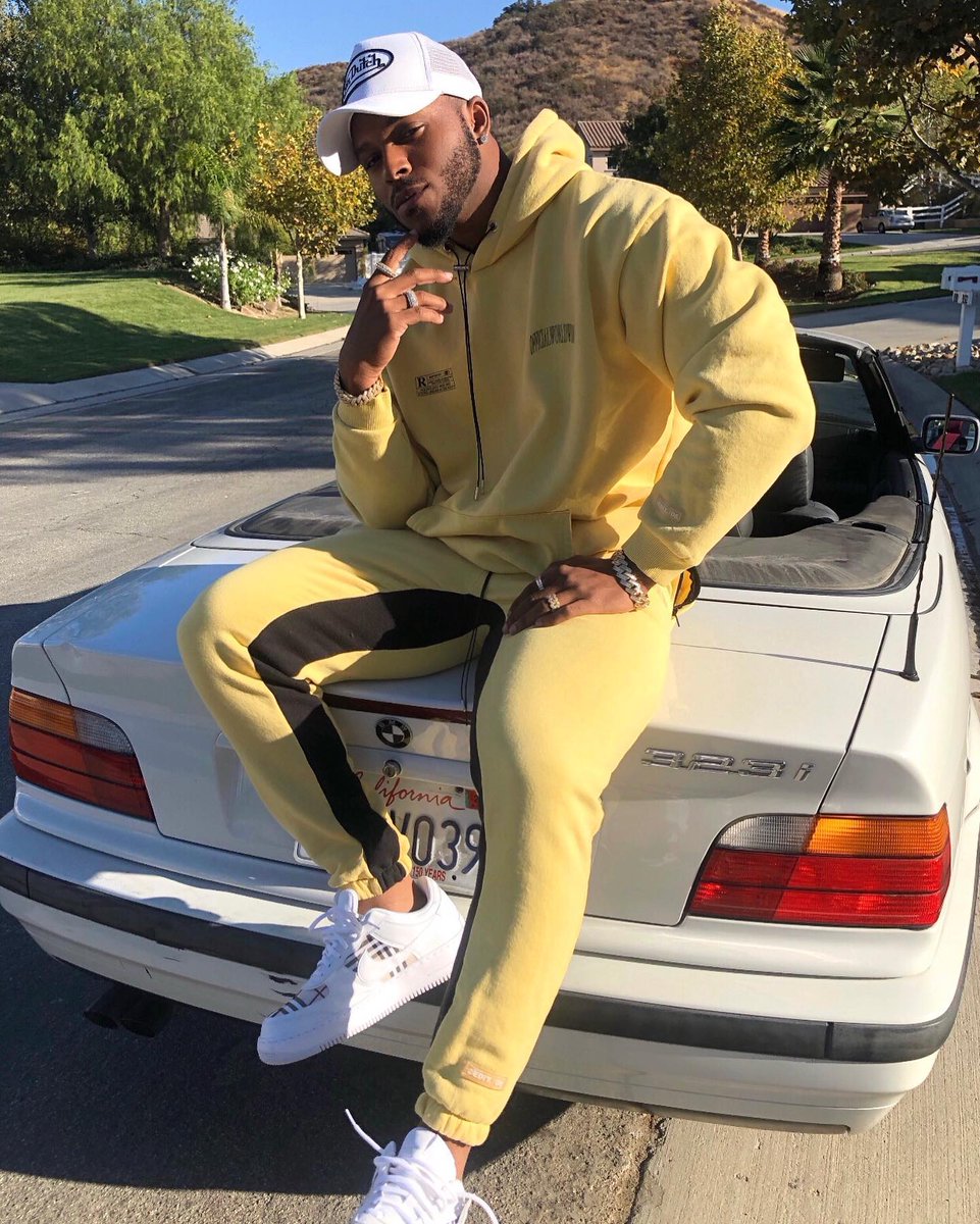 boohooMAN's tweet photo. 🔐 LOUNGEWEAR ON LOCK 🔐

Want to #WIN a new loungewear set of your choice?  👀

1. Follow Us 🤝
2. Like &amp; RT This Tweet 📲
3. Tweet #boohooMANlounge in the replies 

We'll be picking some winners this week. 🔥

Check out our loungewear 👉 https://t.co/5uZTrvFGxn https://t.co/yqsOs5kPT7