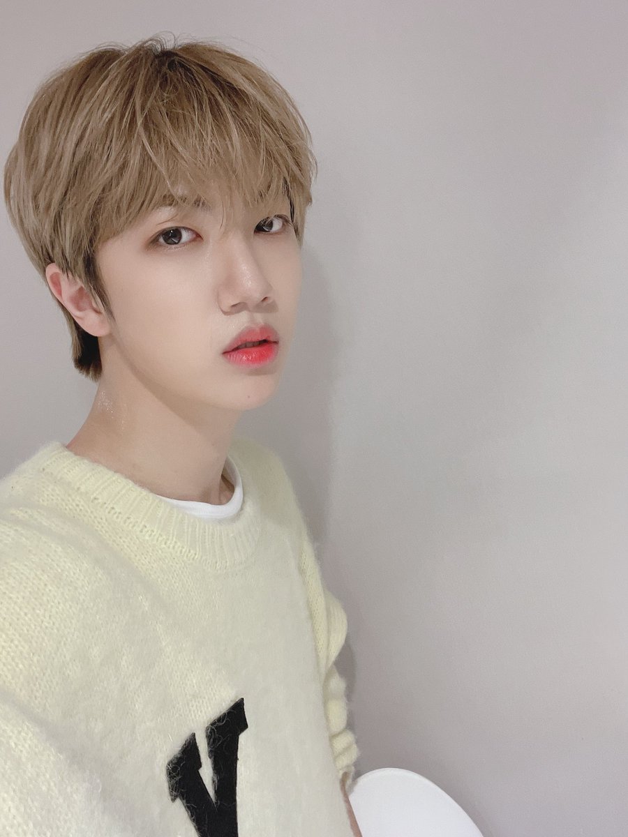 FancafeCravity's tweet photo. 09.11.14 Wonjin Fancafe Update

#CRAVITY #크래비티
#원진 #WONJIN
#HIDEOUT
#THE_NEW_DAY_WE_STEP_INTO https://t.co/07x82beW8B