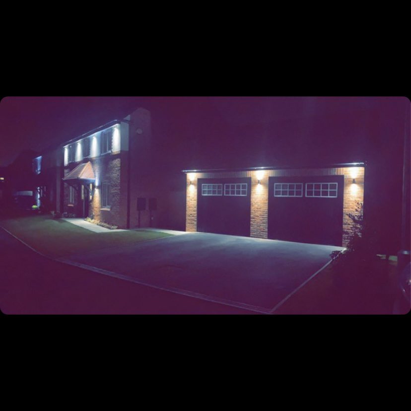 LightHaus6's tweet photo. π€©π Home and garages installed with wall mounted downlights, does your property stand out from the rest?
Call or DM us for more information!
-
-
#Lighthaus #Lighthausliverpool #Electrician #Liverpoolelectrician #Domesticelectrician #Lighting #Externallighting https://t.co/nIULsXPrRH
