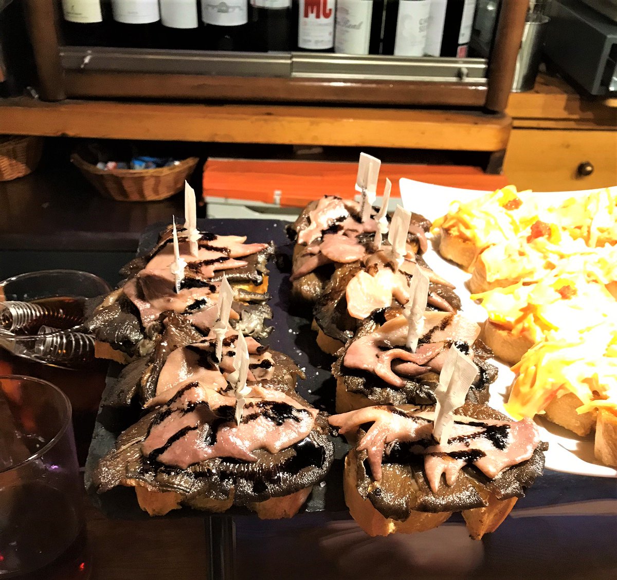 RenoirGuides's tweet photo. #Bilbao A visit to #barxukela in 2019
This family bar was founded in 1982. It may be your only chance ever to try rooster comb (cockerel head crest). Xukela’s famous cresta #pintxo pairs the comb (cockerel crest) with an oyster mushroom. Also, top #vermut https://t.co/ivY28zUQTo