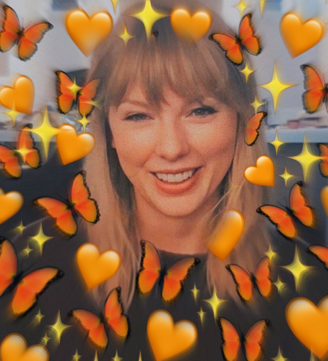 dejavuswft's tweet photo. I’ll post a cover of betty if this gets 1,000 RTs and 255 replies

I’m voting Taylor Swift for Artist Of The Year at the #AMAs https://t.co/3GRqLanN6O