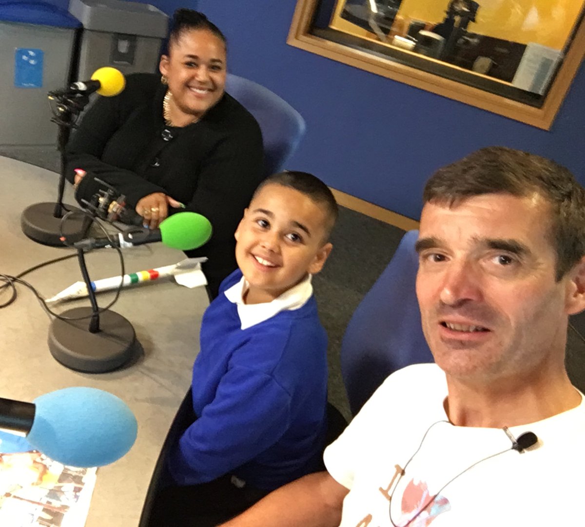 ST3AMCo's tweet photo. @MattSPeet @nickcorston @MrEFinch @SirKenRobinson @Teacherglitter @eltonofficial @chrisdysonHT @realhomerhickam Happy Days eh Matt?
To think we met that day and a week later we ran a #RocketKids session in your school there in Leicester for #RocketDads #RocketMums and a #RobotGran
And ended up on @BBCLeicester
Cos #ARTCONNECTS
Sign up for the #AIMHIGH20 Festival with @chrisdysonHT https://t.co/UTKCChERNa