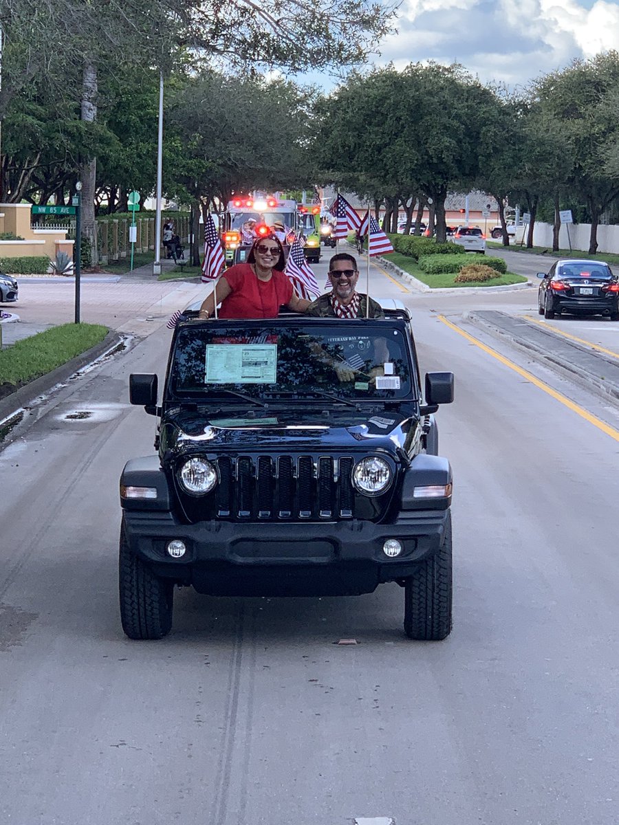 JoshDieguez's tweet photo. Another successful Veterans Day Parade is in the books. Thank you to our Veterans for their service and our Veterans Affairs Committee, volunteers, and staff for putting together this event. #IHeartMiamiLakes #LakesLife #GrowingStrongerML https://t.co/WxIQlVKK7D