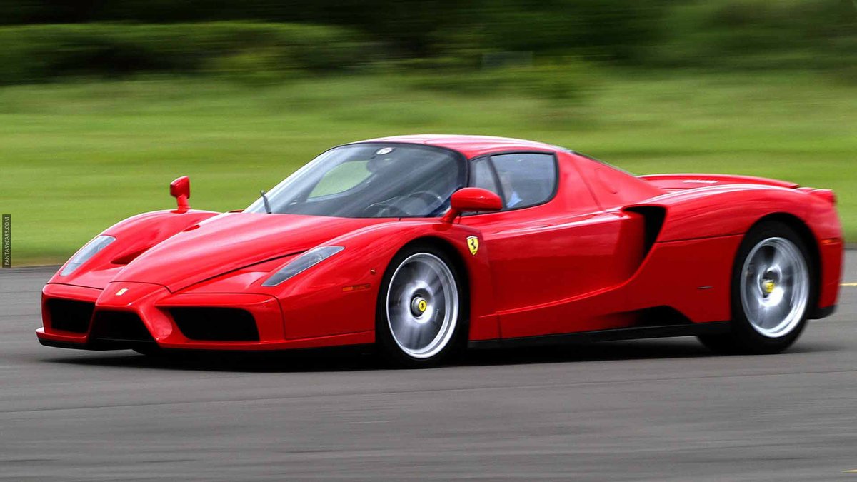 FantasyCarscom's tweet photo. #Ferrari #LaFerrari #FerrariLaFerrari https://t.co/CHgQFa6D2X https://t.co/coo9qZAhKn