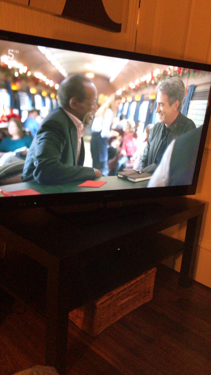 Treat1971's tweet photo. I’m watching a Christmas movie. So fcuk if it’s November #shitshow2020 #imdoingthis https://t.co/DOsj8x6DVP
