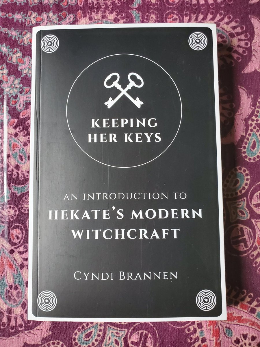 artwitchmagick's tweet photo. Currently reading. Highly recommend if you're looking to learn about Hekate 📚 🗝 The author is Canadian too 😄 🇨🇦 #keepingherkeys #hekate https://t.co/pv3oHGwEtQ