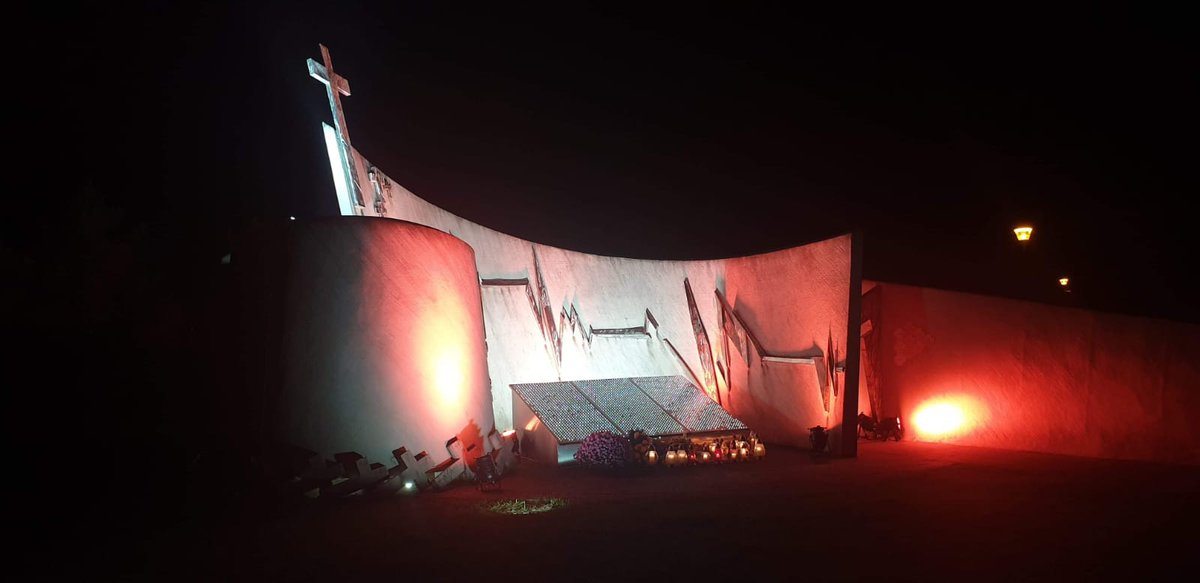 WDRemembrance's tweet photo. Light of Hope Zabawa monument for #RoadVictims at the end of the @WDRemembrance in #2020 to
#Remember those who died
#Support those who survived
#Act for better post crash response

#WDoR2020 #WDoR #50by30 #0by30 #welivevisionzero #VisionZero #light #candle https://t.co/Wm1DtEqjRH