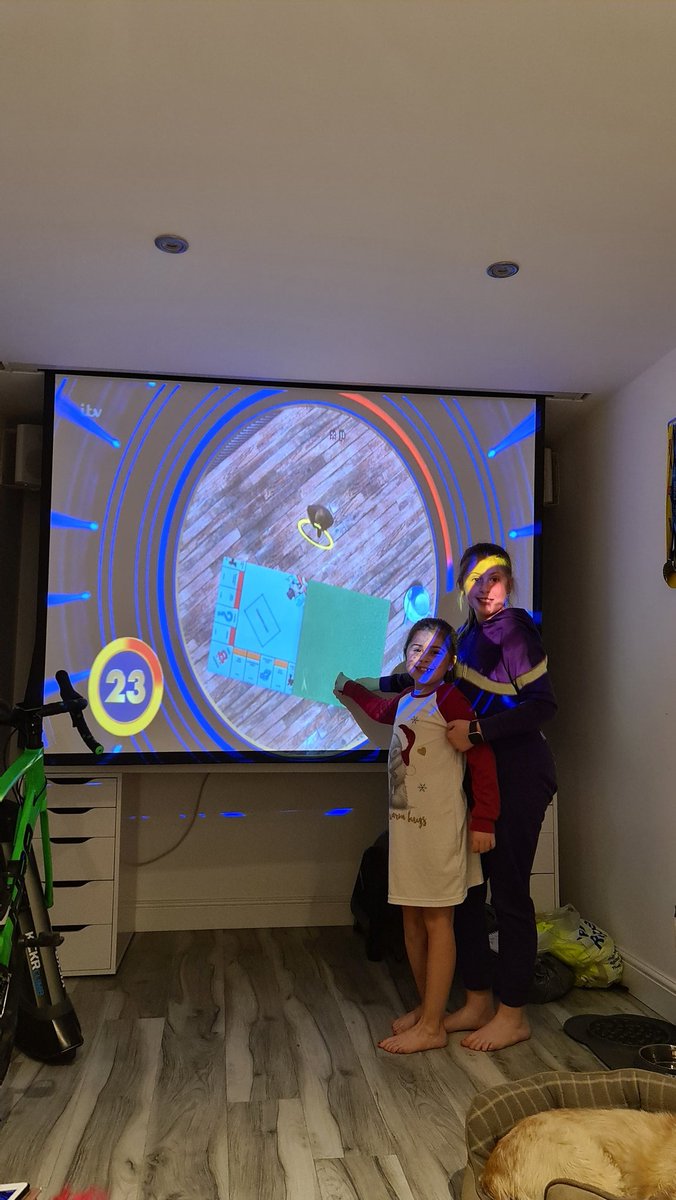 gibbobsd's tweet photo. #5goldrings @5GoldRings 
How can you get addicted to a games how. Brimg the family together https://t.co/EliPQZksYP
