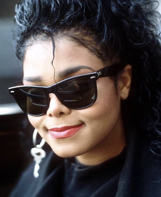 whitney houston and janet jackson as each other: a thread