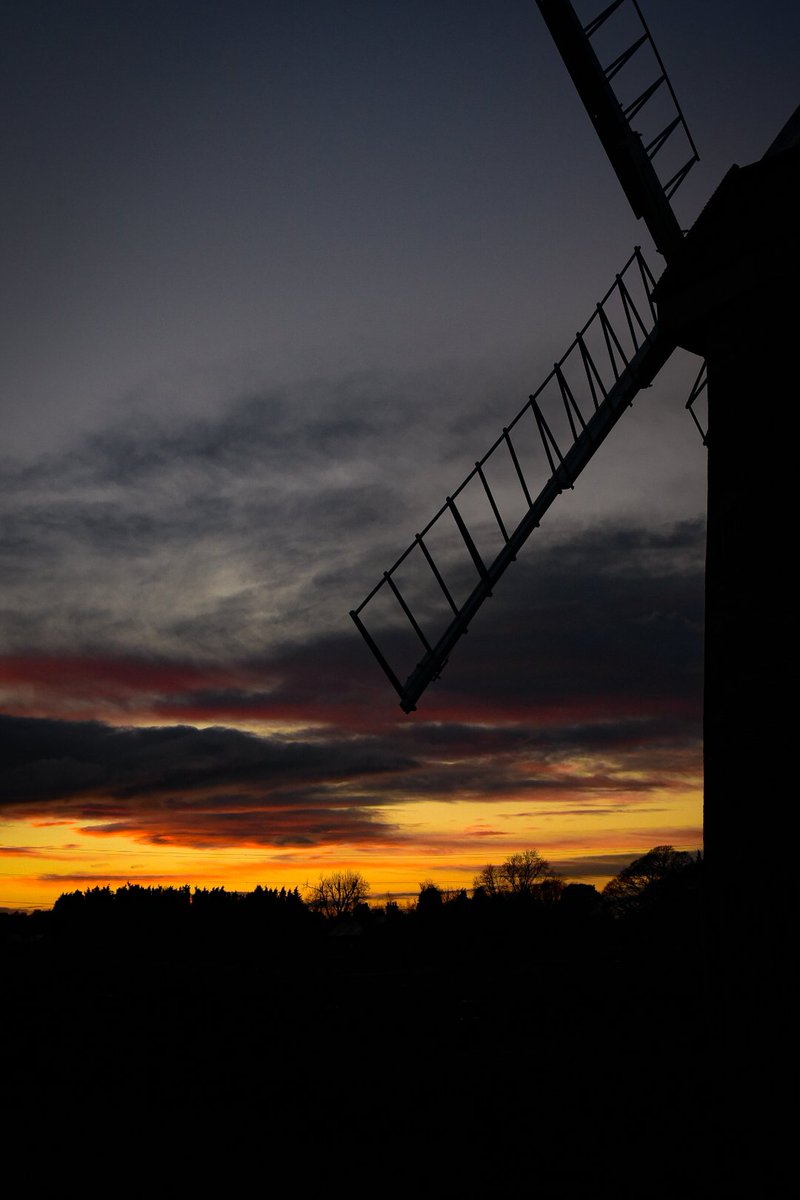 adunkley44's tweet photo. A walk up to @HoughMill as the light was starting to fade https://t.co/5DSdTkeHLC