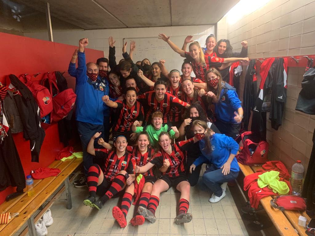 CFPalleja_'s tweet photo. 🔴⚫ NACIONAL FEMENÍ | Primera victòria del Primer Equip en un partit molt disputat tot i el resultat❗❗❗
➕3⃣
⚽⚽ Ainhoa
⚽ Salo
⚽ Neus
#EquipdeRem 🚣♀️🚣♀️🚣♀️🚣♀️
#1Nacional #Endavantpallejà #SomCFPallejà https://t.co/6GR5IEZp07