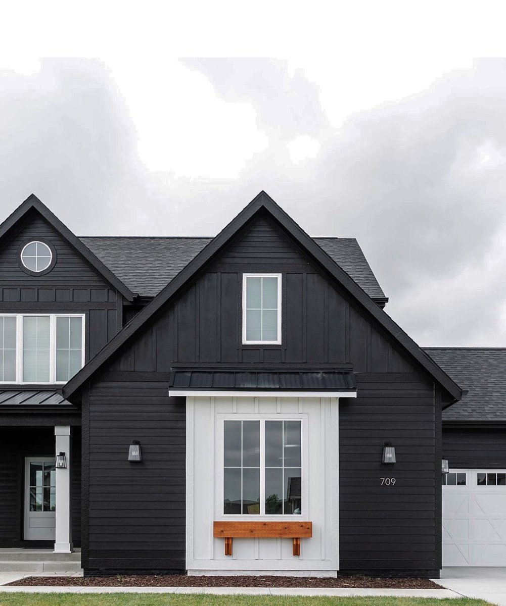 JamesHardie's tweet photo. #HardiePlank lap #siding and #HardiePanel vertical siding in a #boardandbatten style make up the base of this sophisticated and bold #exterior.
.
Get more farmhouse inspiration: https://t.co/yXV4FHcXCp
.
#jameshardie #homeinspo #exteriordesign #modernfarmhouse #farmhousestyle https://t.co/e16lIVcynS