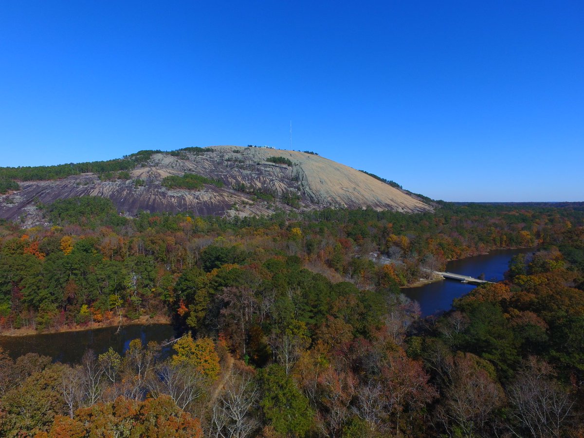 kiteboarder2222's tweet photo. Fall Colors Stone Mountain By Drone. #stonemountainpark #stonemountain #dji #djip3 #nature #naturephotography #naturelovers #naturelover #fall #fallcolors #fallcolors🍁🍂 https://t.co/zhX4tNinPQ