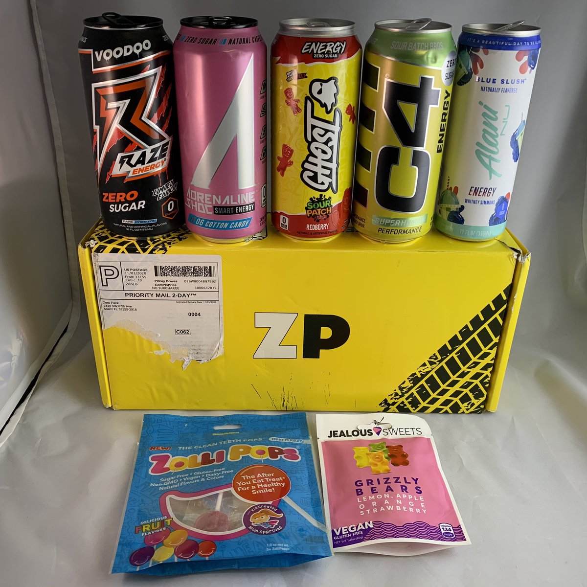 CaffeineMan1's tweet photo. November Zero Pack Energy Drink box! This month was a Candy theme box! Good stuff! Did my livestream unboxing last night if interested. #zeropack #energydrinkbox #energydrinkunboxing #sugarfreeenergydrinks #boxprogram #monthlyboxsubscription #energydrinkreviews https://t.co/sfR9zMqiHP