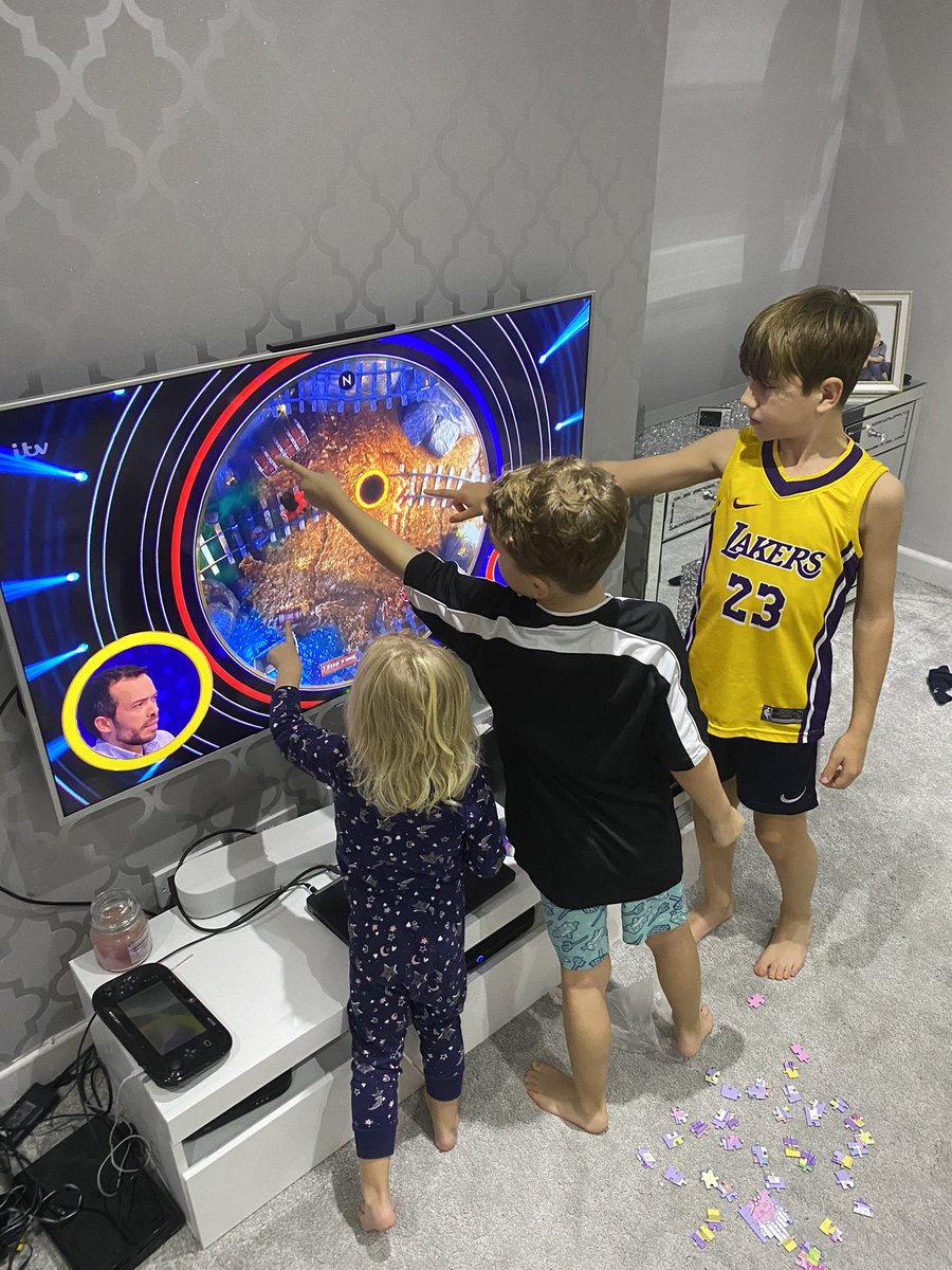 mark_studio's tweet photo. @5GoldRings kids love it !! https://t.co/xruNhrksfP