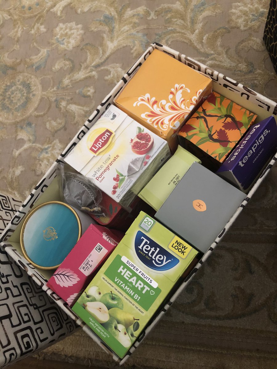 thtealady's tweet photo. It’s almost time to always have a cup of tea nearby.
Nothing says I love you like a #giftoftea to welcome harmattan.
Send us a dm to hook you, your loved ones, colleagues and bosses up.
#thtealady #tea #love #happiness #giftsoftea https://t.co/X1xEByCuO3