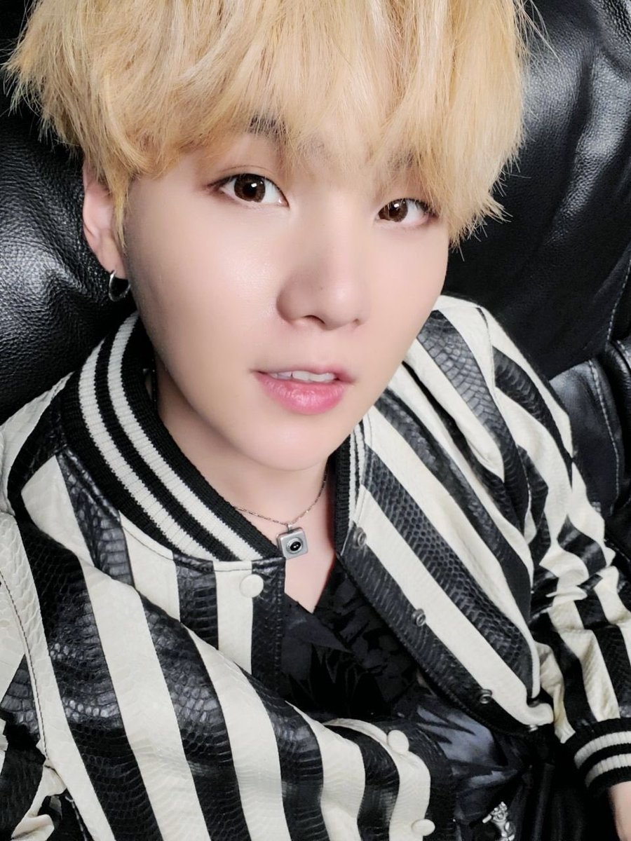 daeguboyoficial's tweet photo. ❛ 🎧;
Agust D's Playlist ›
#SoCoolSistar #TeamFollowMe
El día de hoy les vengo a recomendar este increíble álbum titulado «So Cool» tiene canciones buenísimas, las cuales no he dejado de escuchar! Stream este maravilloso álbum de @SIST4RTW. https://t.co/jyJWXzg2Ru
