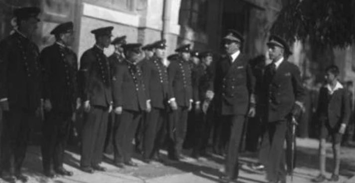 Y llegaron las elecciones de 1931, desde el poder se decidió que estas fueran municipales para calcular el estado y medir la temperatura del país. No así la oposición que las vio como un plebiscito para unas Cortes Constituyentes.