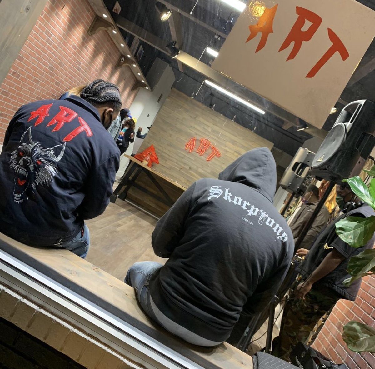 AlwaysRspctTime's tweet photo. We Thank and Appreciate all who took TIME to support our First event. See you Black Friday for the ONLINE release of our Fall/Winter 2020 Collection. ⏳⏰

#AlwaysRespectTime https://t.co/G2thVD4KdT