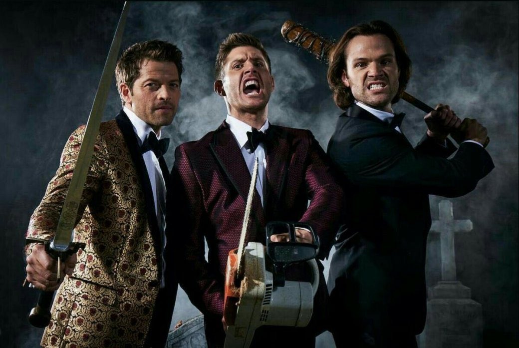 #сверхъестественное #Supernatural только представьте игру по сериалу на пс5, где сначала можно играть только за Сэма и Дина, а потом необходимо проходить миссии за других героев, откроются Бобби, Кас, Люцифер, Михаил, Кроули и другие, и у каждого свои силы, прямо как в сериале🥺