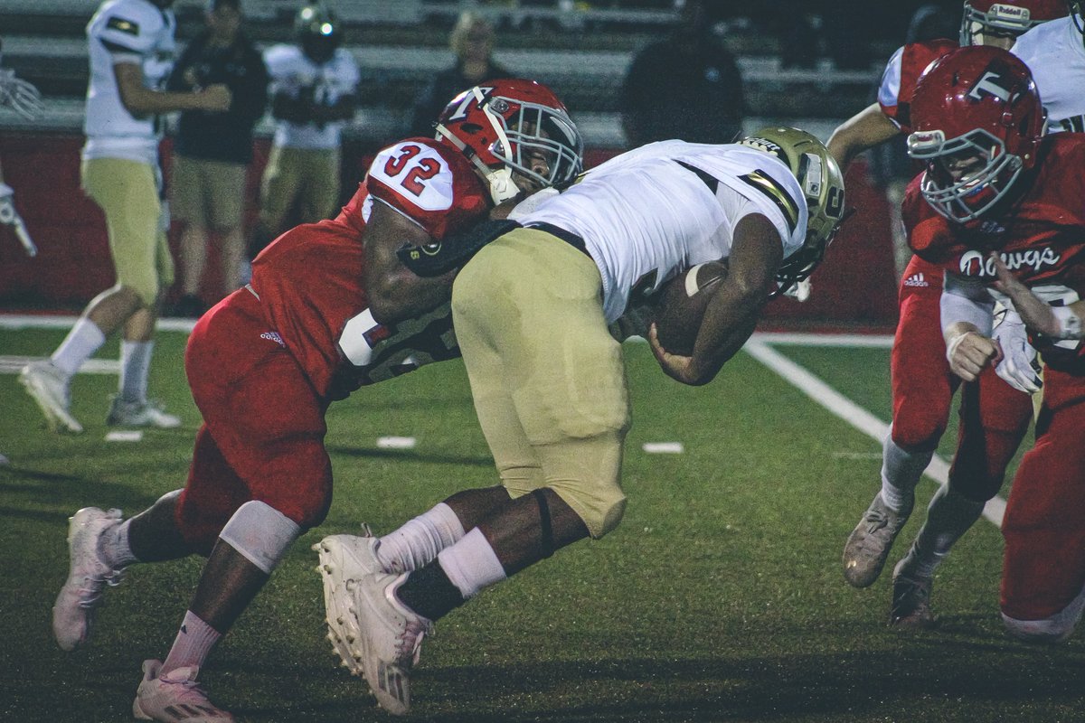 ToombsFootball1's tweet photo. Here's your Friday night recap in ๐ธ pics...
https://t.co/6bwBGiuVwV
#BeADog #ToombsCountyFootball https://t.co/kQ0DrI2Rf5