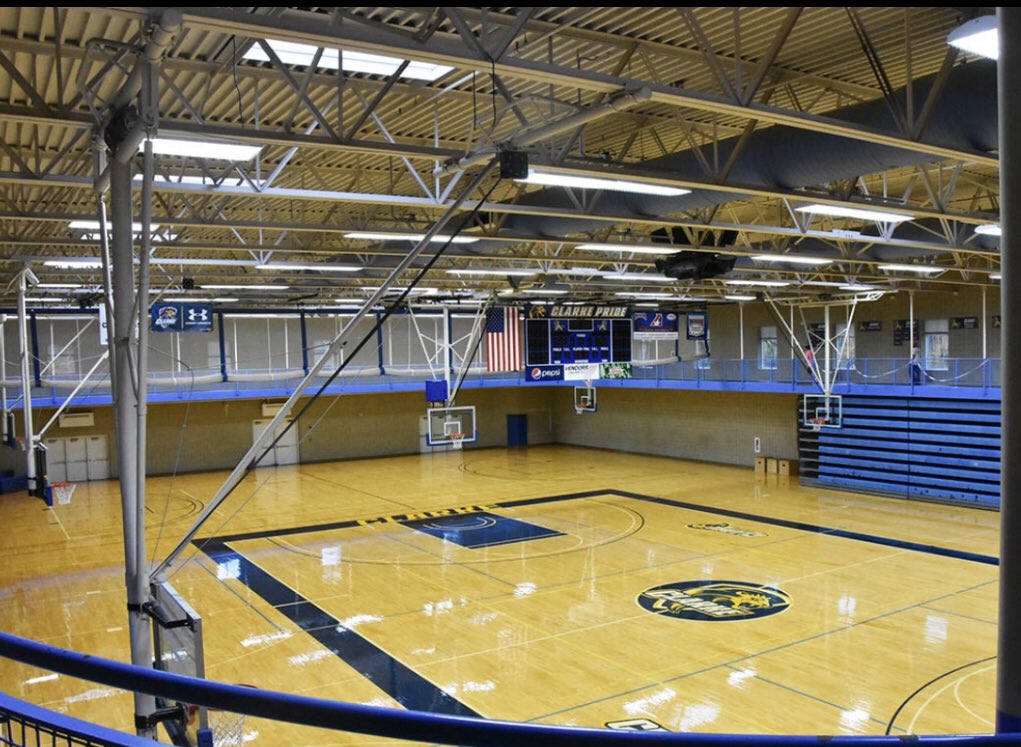 21_lilschil's tweet photo. Very excited to announce I’ve received my second offer from Clarke University! 💙 @ClarkeWBB https://t.co/fH193rfG2p