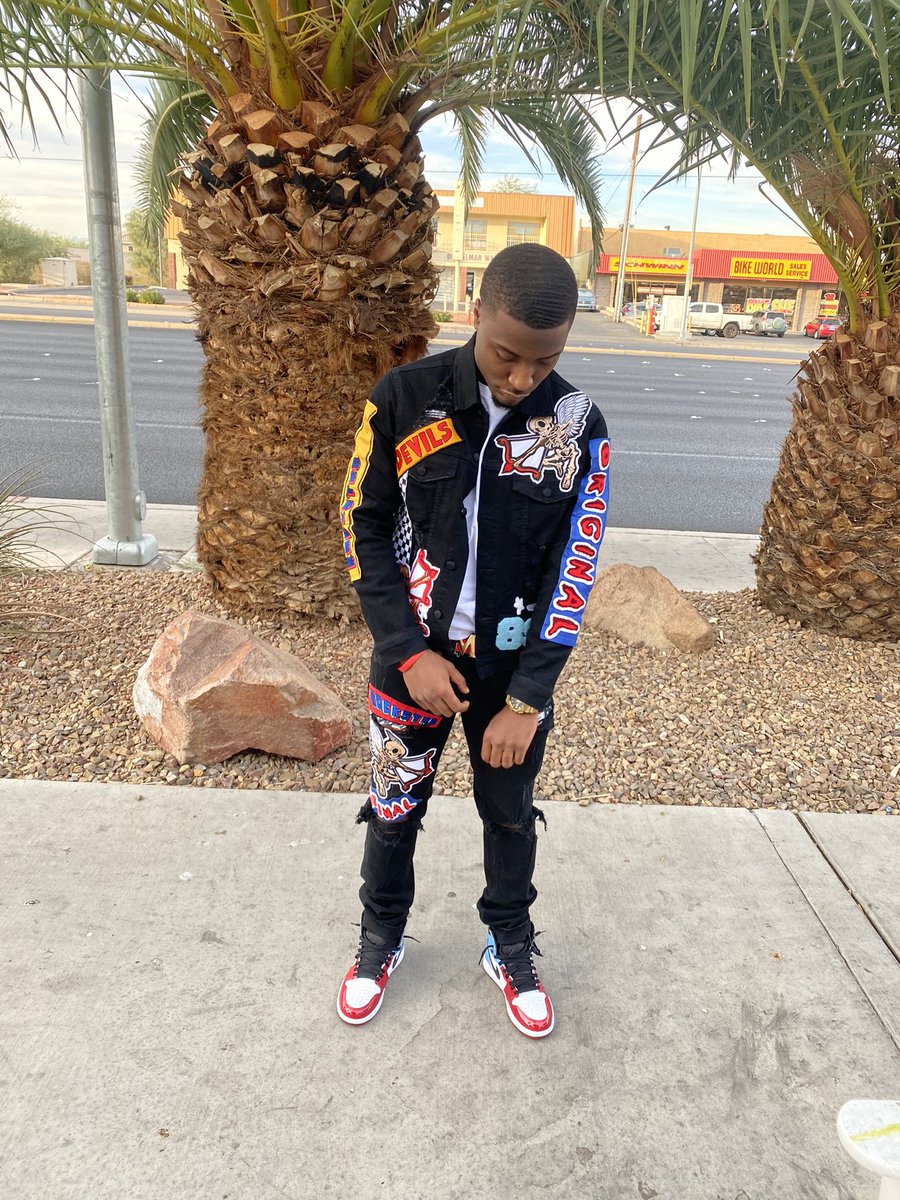 _LickmyKickzz's tweet photo. This how I live I ain’t saving no pictures, I don’t gotta keep up with images🤟🏾🏦 https://t.co/leQCM1OKJj