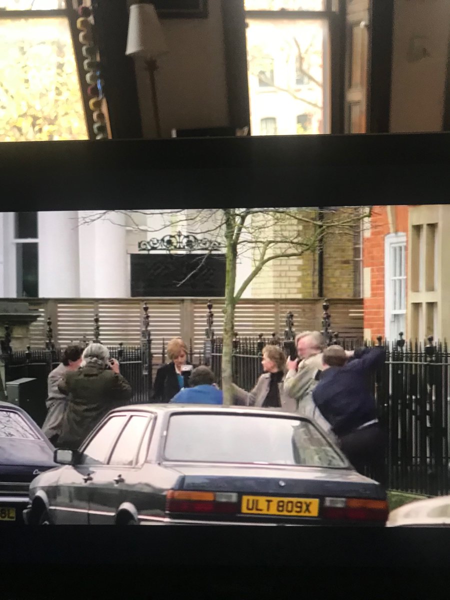 Diana: “I’M COUNTRY GIRL AT HEART!!!”Narrator: she wasn’t