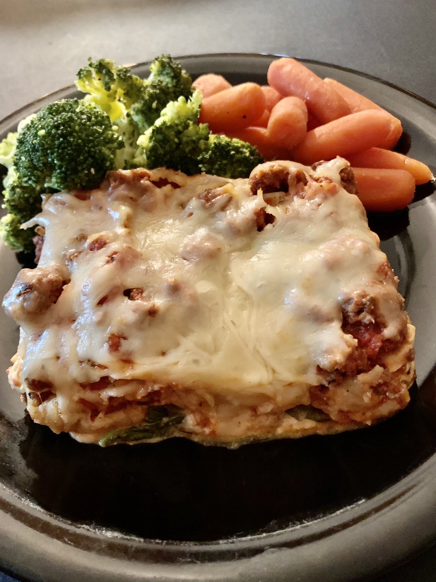 Sould_Food's tweet photo. We’d like to take a pause in our day to say “𝒯𝒽𝒶𝓃𝓀 𝒴𝑜𝓊” to all who support Soul'd Food and continue to show us love in so many ways!
Just in case you missed today’s menu, here’s a little #FoodEyeCandy to brighten your day😋 https://t.co/oaAc85HHq8