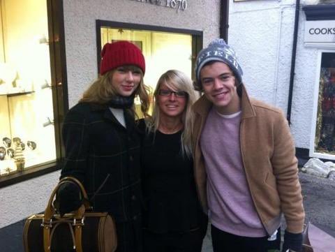 dec 10-14 they go to england together and it’s taylor’s bday- idek how they managed to pap this so heavily